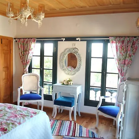 Ilya Sirince Bed & Breakfast